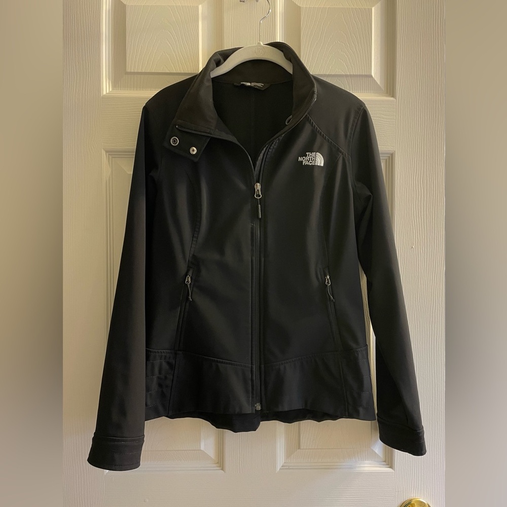 THE NORTH FACE Women's Black zip up size s/p jacket